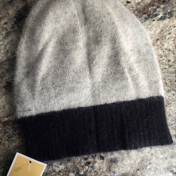 Michael Kors Angora rabbit fur winter hat in pearl heather with black trimOSFM - Picture 8 of 8